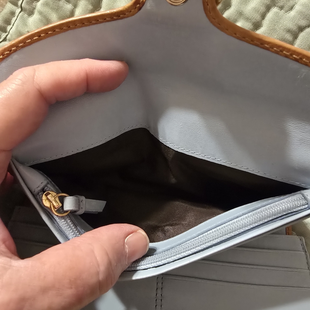 Coach Legacy Tan Leather Trim & Cream Signature Buckle Wallet w/Sky Blue Leather - Picture 3 of 5